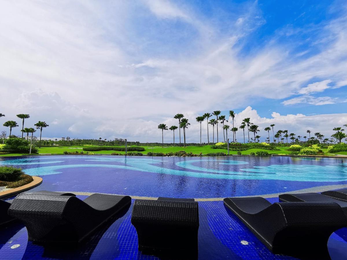 Forest City Golf Hotel Nusajaya  Ngoại thất bức ảnh