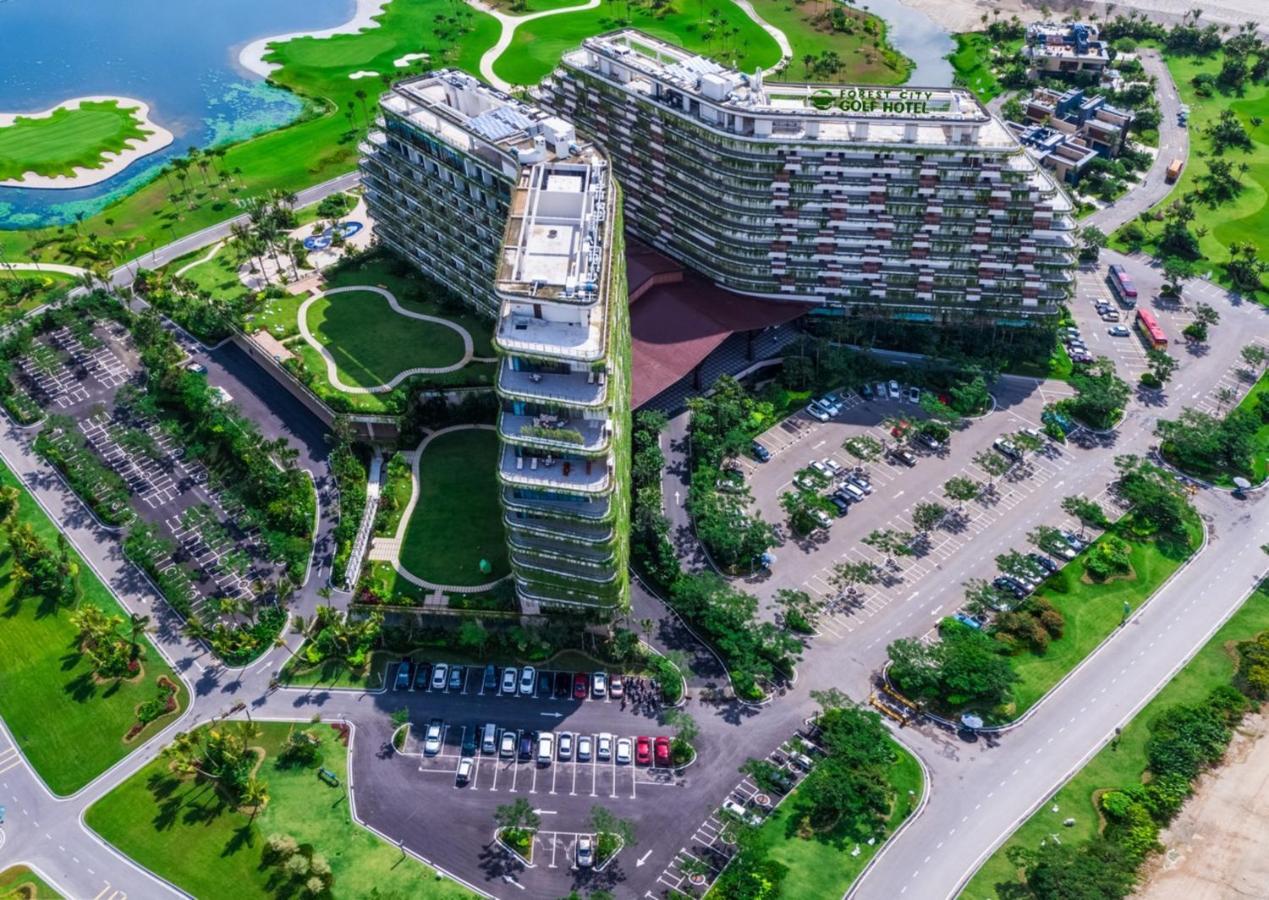 Forest City Golf Hotel Nusajaya  Ngoại thất bức ảnh