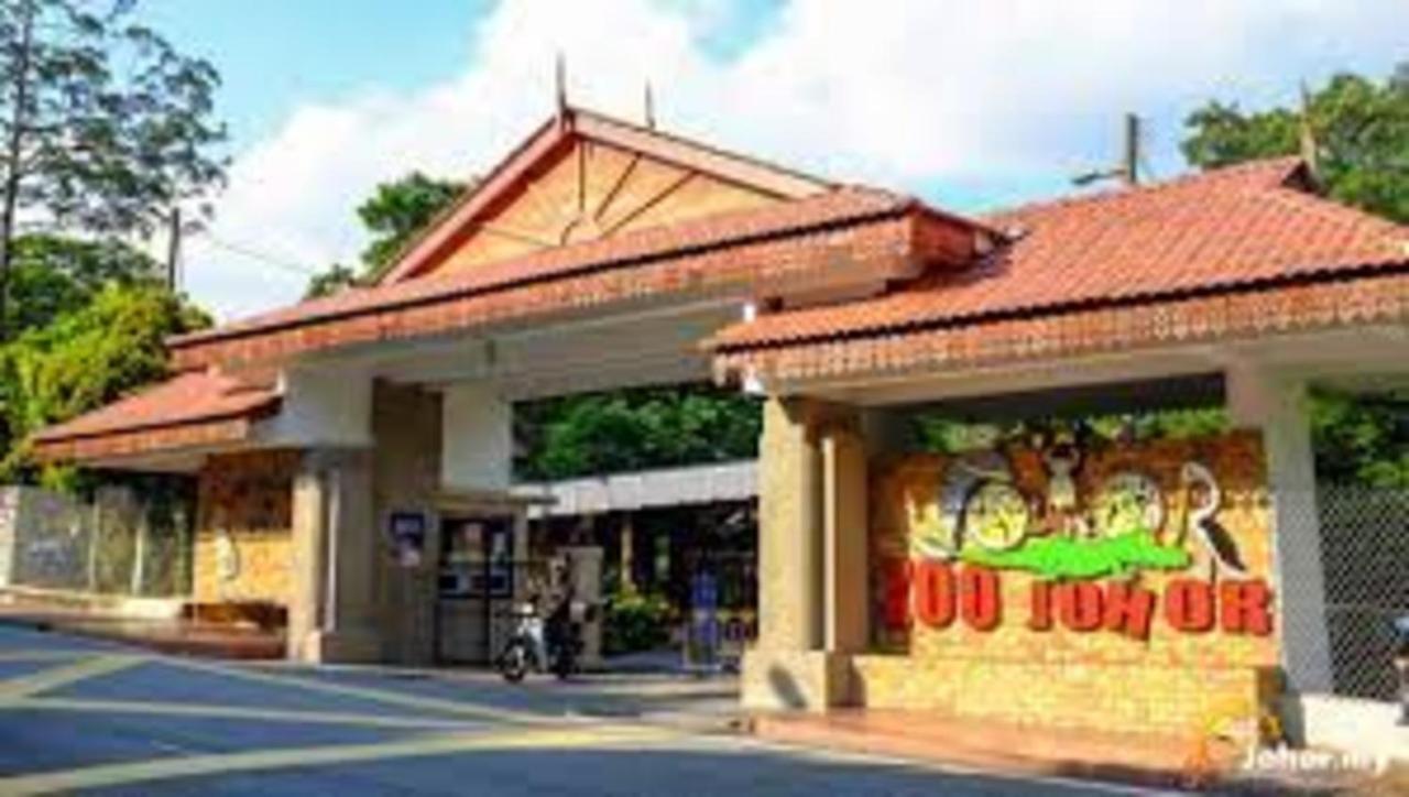 Forest City Golf Hotel Nusajaya  Ngoại thất bức ảnh