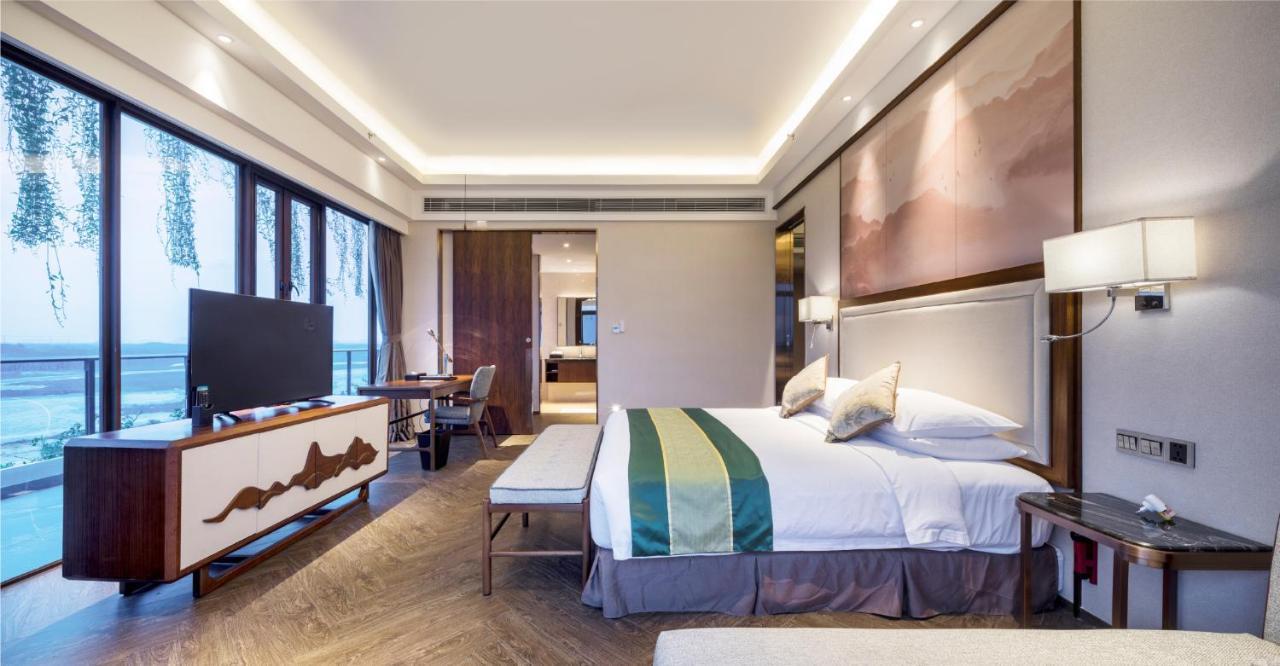 Forest City Golf Hotel Nusajaya  Ngoại thất bức ảnh