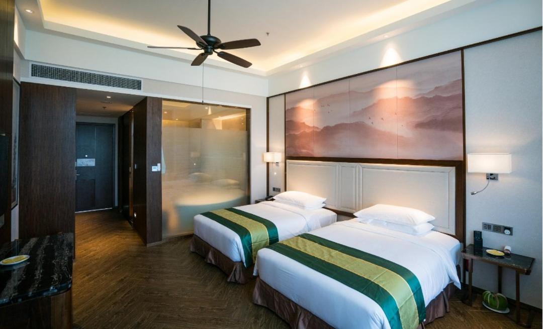 Forest City Golf Hotel Nusajaya  Ngoại thất bức ảnh